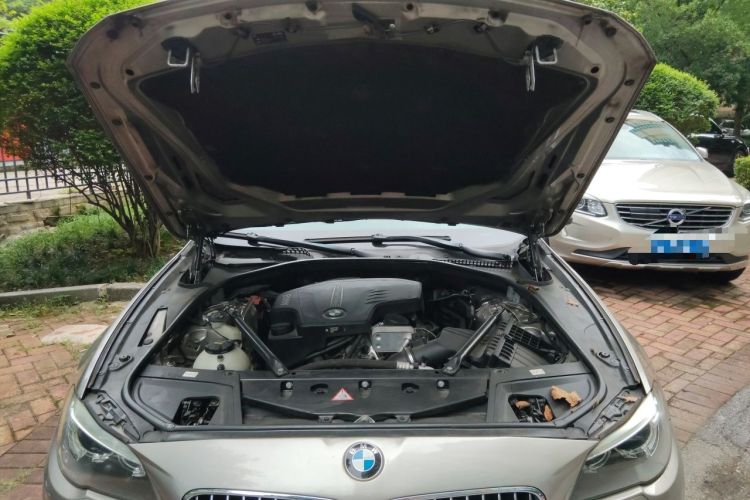 Used BMW 5 Series 2014 525Li Leading Model Engine Bay