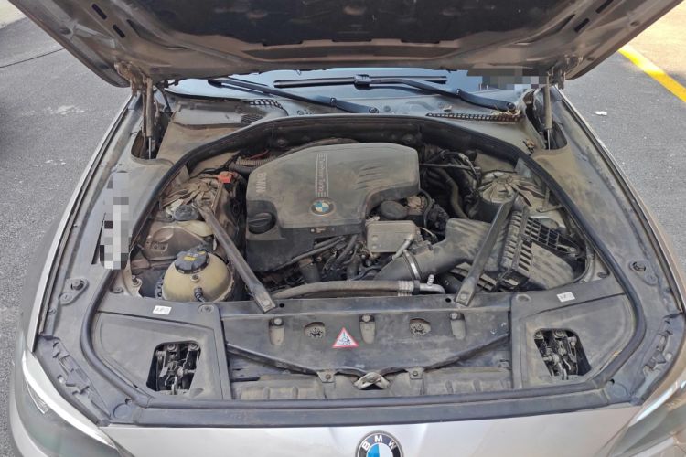 Used BMW 5 Series 2014 525Li Luxury Design Package Engine Bay