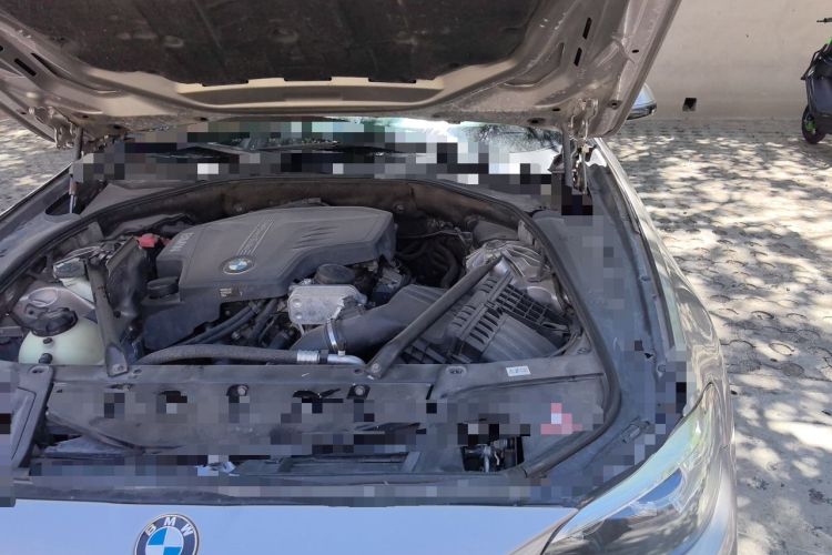 Used BMW 5 Series 2014 525Li Luxury Design Package Engine Bay Left
