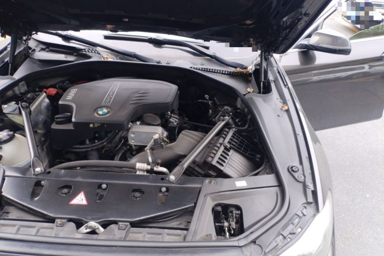 Used BMW 5 Series 2014 528Li xDrive Luxury Design Package Engine Bay Left
