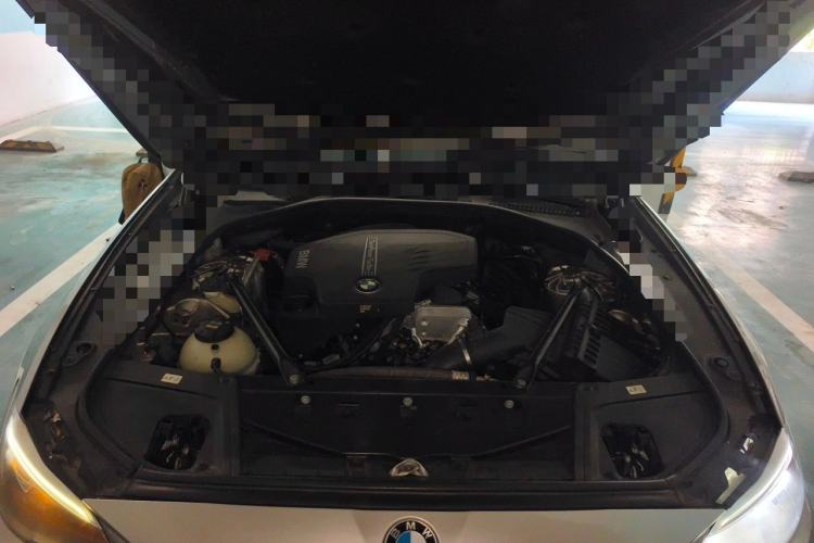 Used BMW 5 Series 2014 528Li Leading Model Engine Bay