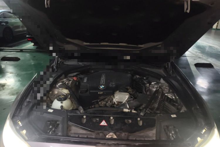 Used BMW 5 Series 2014 525Li Luxury Design Package Engine Bay