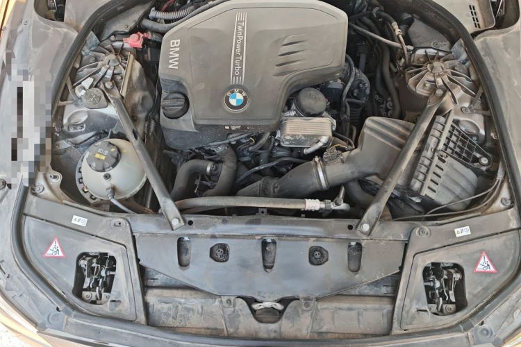 Used BMW 5 Series 2014 525Li Fashion Design Package Engine Bay