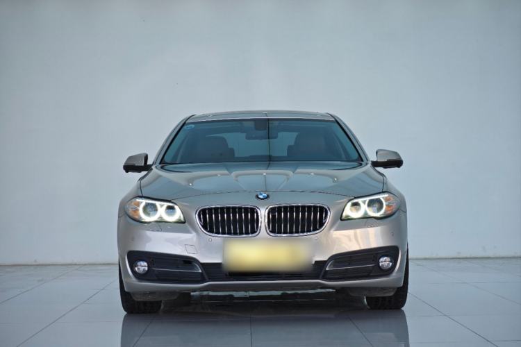 Used BMW 5 Series 2014 528Li Leading Model Exterior 1