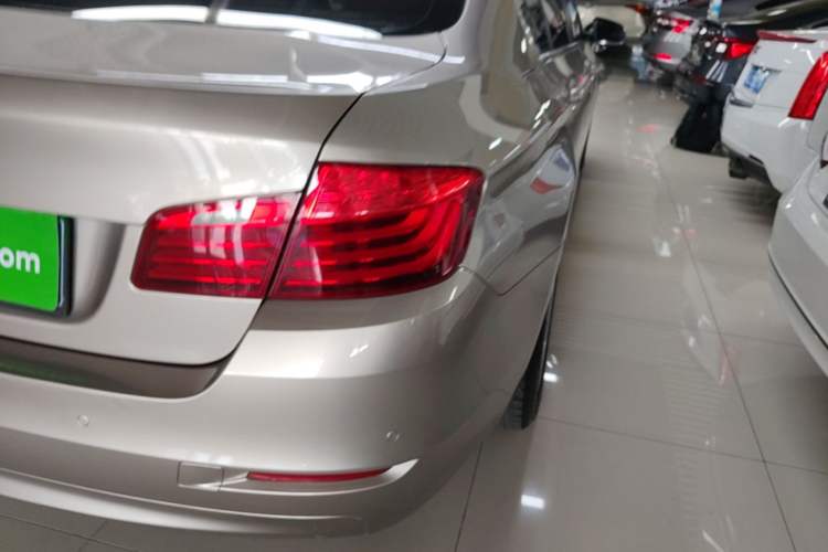 Used BMW 5 Series 2014 520Li Elegant Model Exterior 3