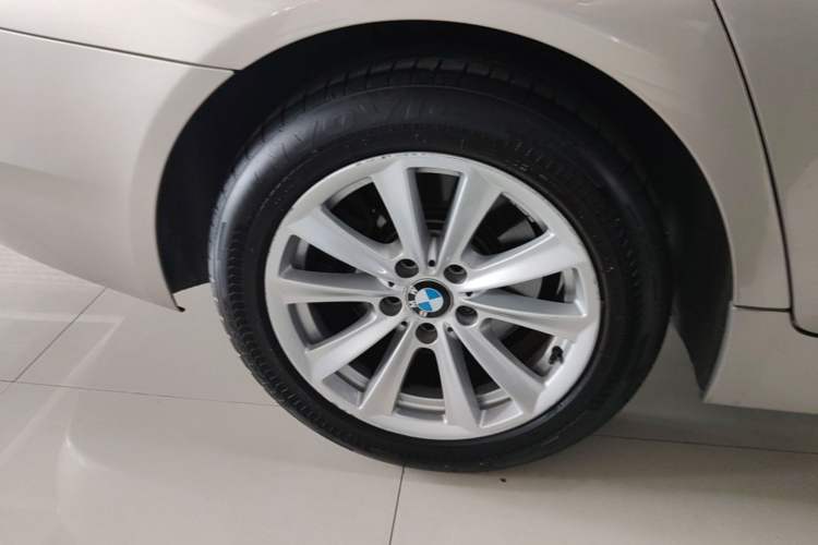 Used BMW 5 Series 2014 520Li Elegant Model Exterior 5