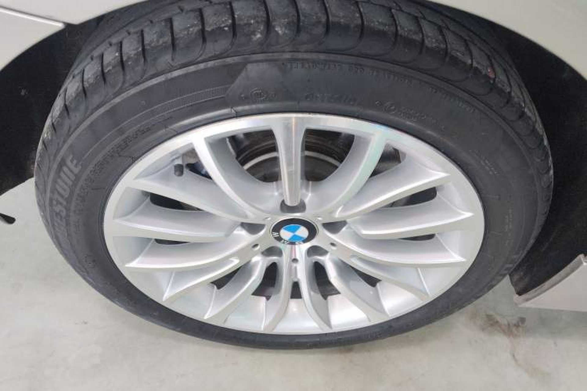 Used BMW 5 Series 2014 525Li Luxury Design Package Exterior 5