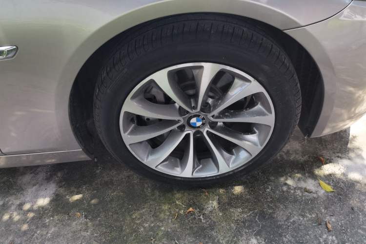 Used BMW 5 Series 2014 528Li Luxury Design Package Exterior 7