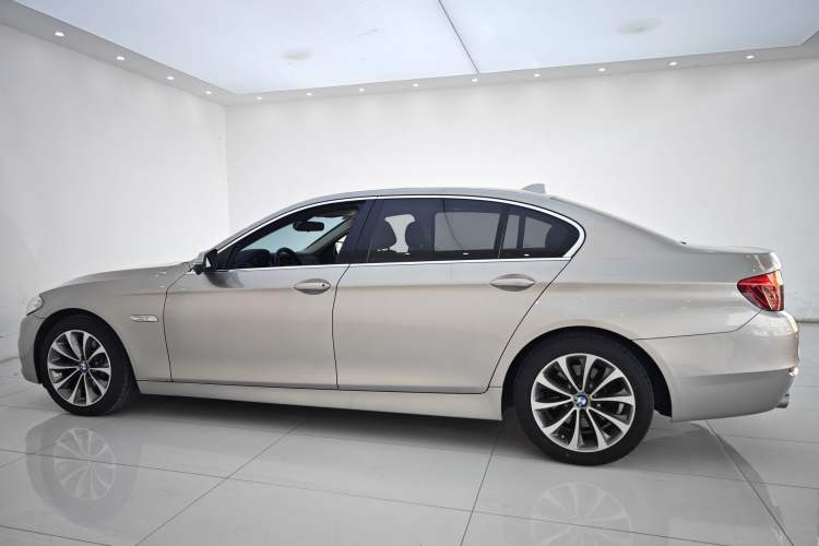 Used BMW 5 Series 2014 528Li Leading Model Exterior 7