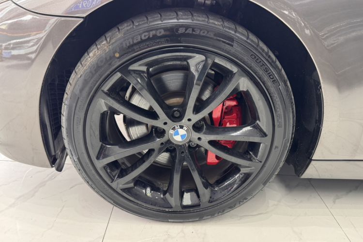 Used BMW 5 Series 2014 535Li Leading Model Exterior 9