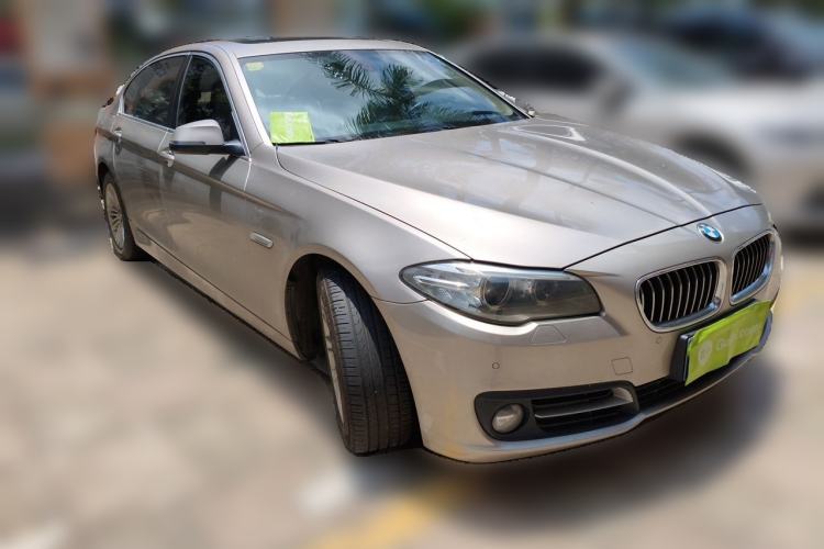 Used BMW 5 Series 2014 525Li Leading Model Front Right 45 Deg