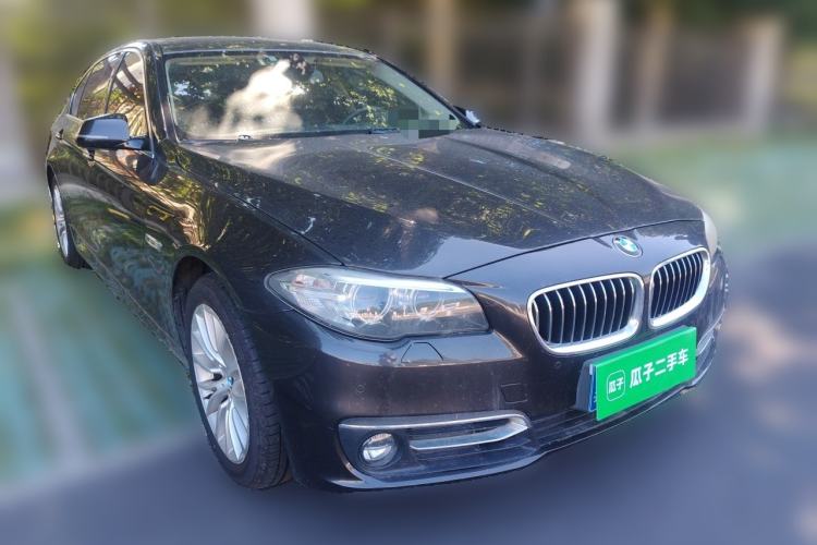 Used BMW 5 Series 2014 525Li Luxury Design Package Front Right 45 Deg