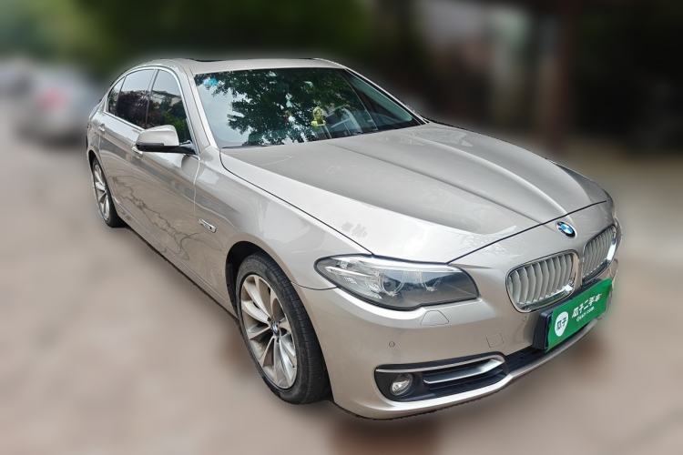 Used BMW 5 Series 2014 525Li Fashion Design Package Front Right 45 Deg