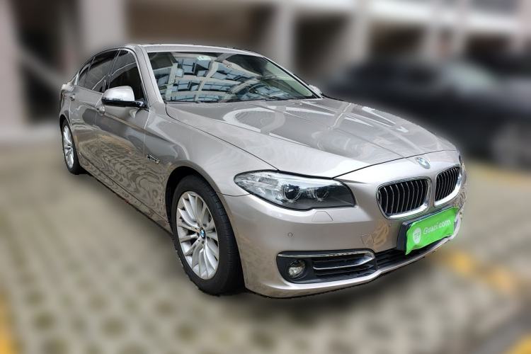 Used BMW 5 Series 2014 525Li Luxury Design Package Front Right 45 Deg