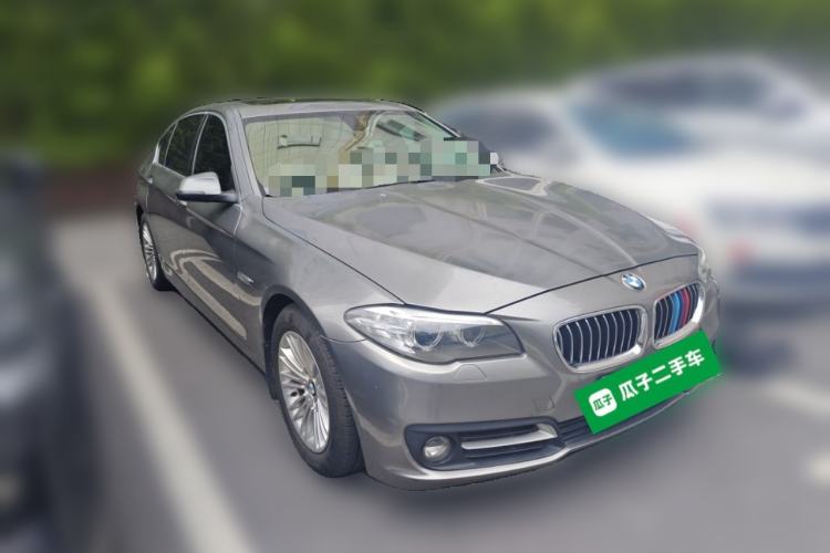 Used BMW 5 Series 2014 525Li Leading Model Front Right 45 Deg