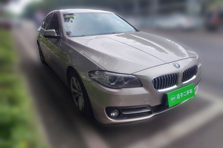 Used BMW 5 Series 2014 520i Elegant Edition Front Right 45 Deg