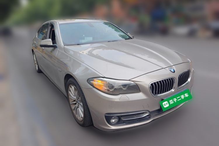 Used BMW 5 Series 2014 525Li Luxury Design Package Front Right 45 Deg