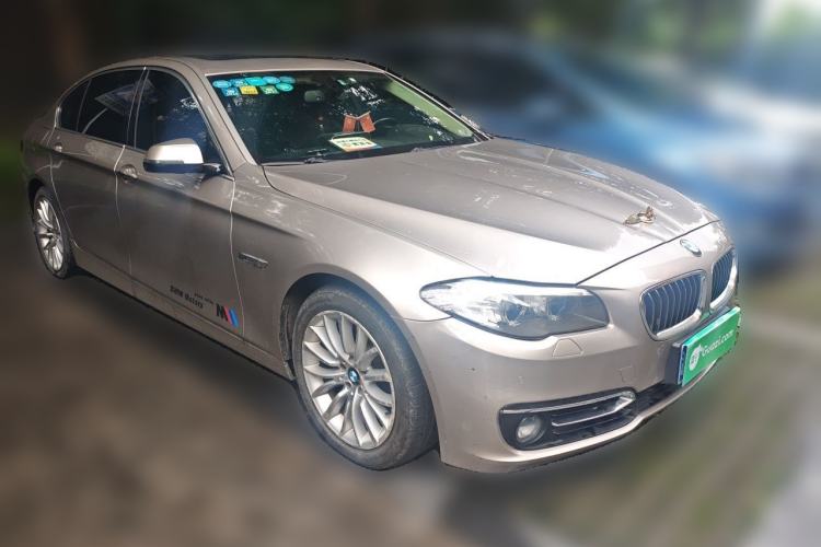 Used BMW 5 Series 2014 525Li Luxury Design Package Front Right 45 Deg