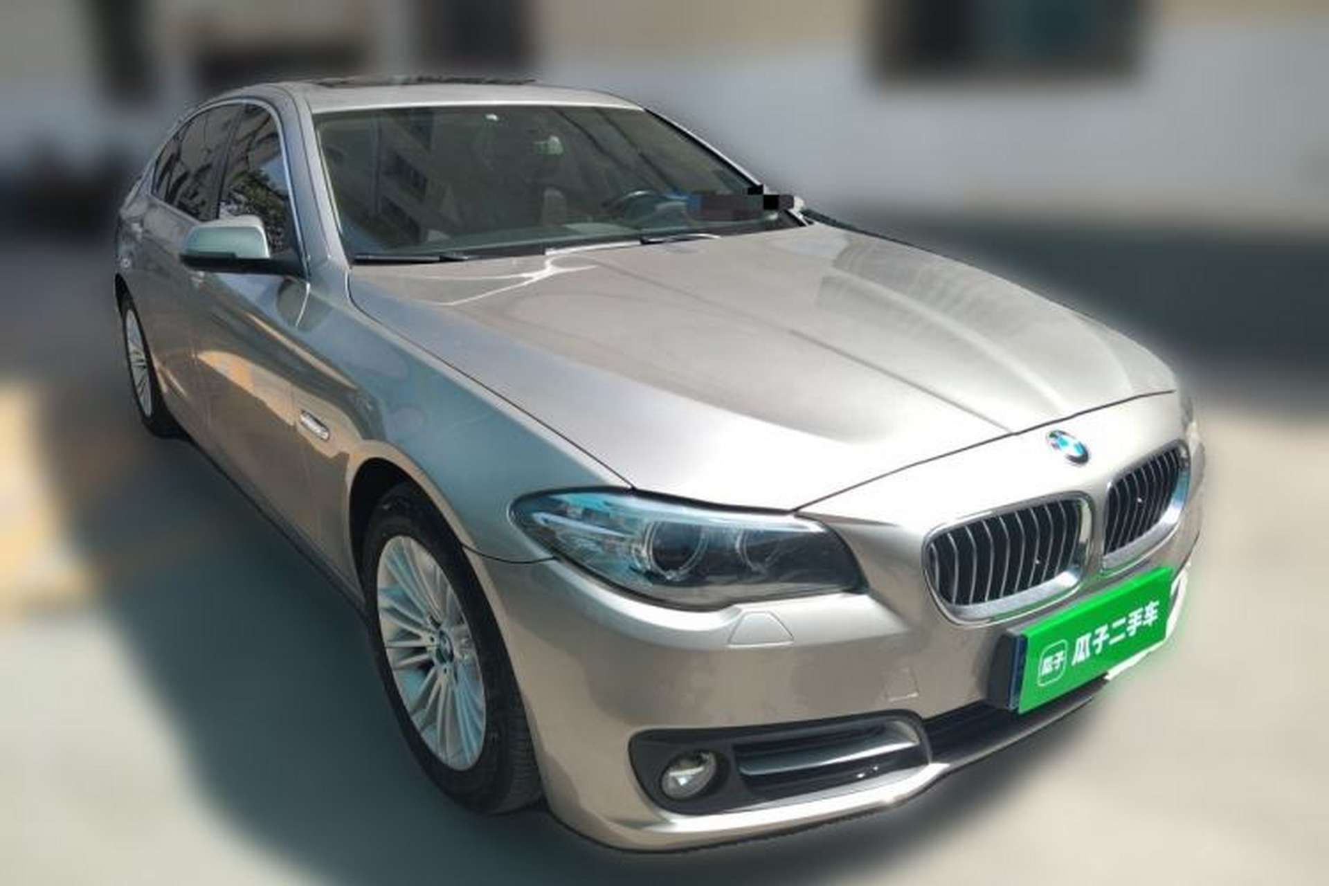 Used BMW 5 Series 2014 525Li Leading Model Front Right 45 Deg