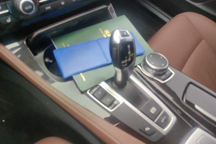 Used BMW 5 Series 2014 528Li Leading Model Gear Lever