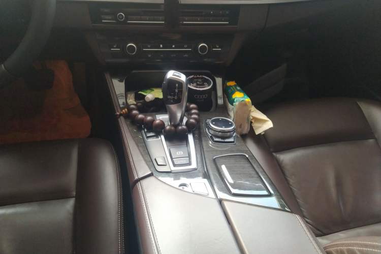 Used BMW 5 Series 2014 525Li Luxury Design Package Gear Lever