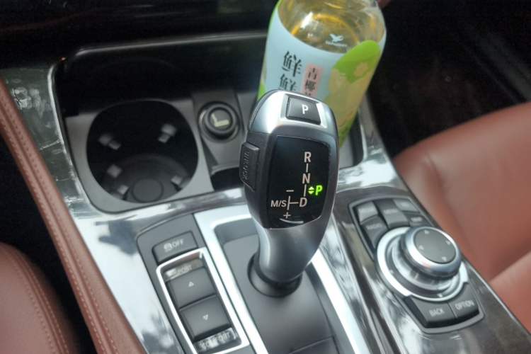 Used BMW 5 Series 2014 525Li Leading Model Gear Lever