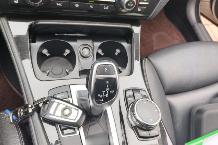 Used BMW 5 Series 2014 535i Design Package Model Gear Lever
