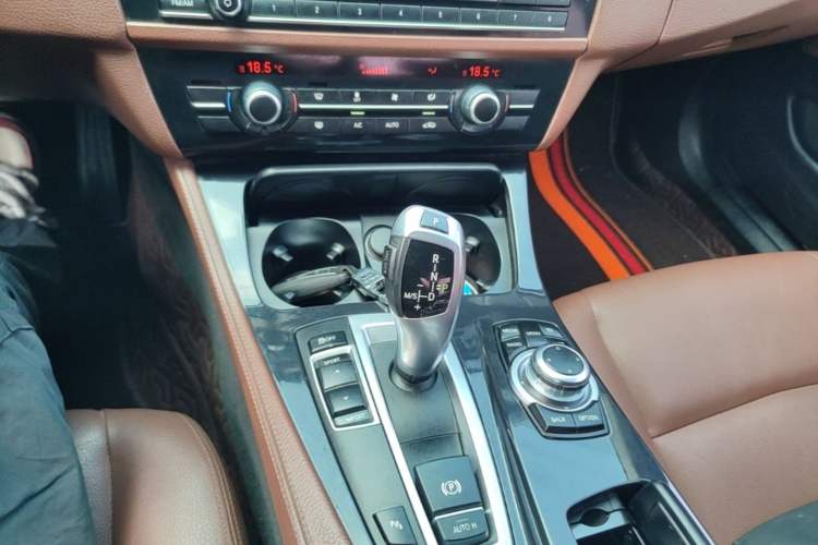 Used BMW 5 Series 2014 520Li Elegant Model Gear Lever