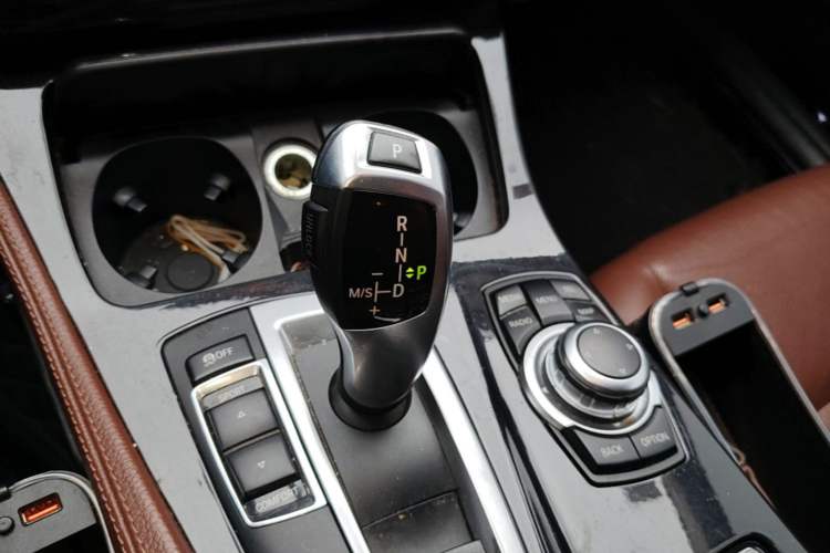 Used BMW 5 Series 2014 520Li Elegant Model Gear Lever