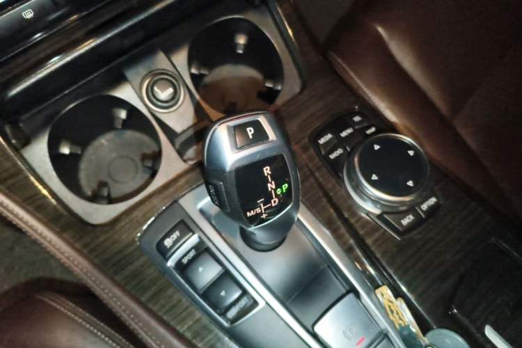 Used BMW 5 Series 2014 525Li Luxury Design Package Gear Lever