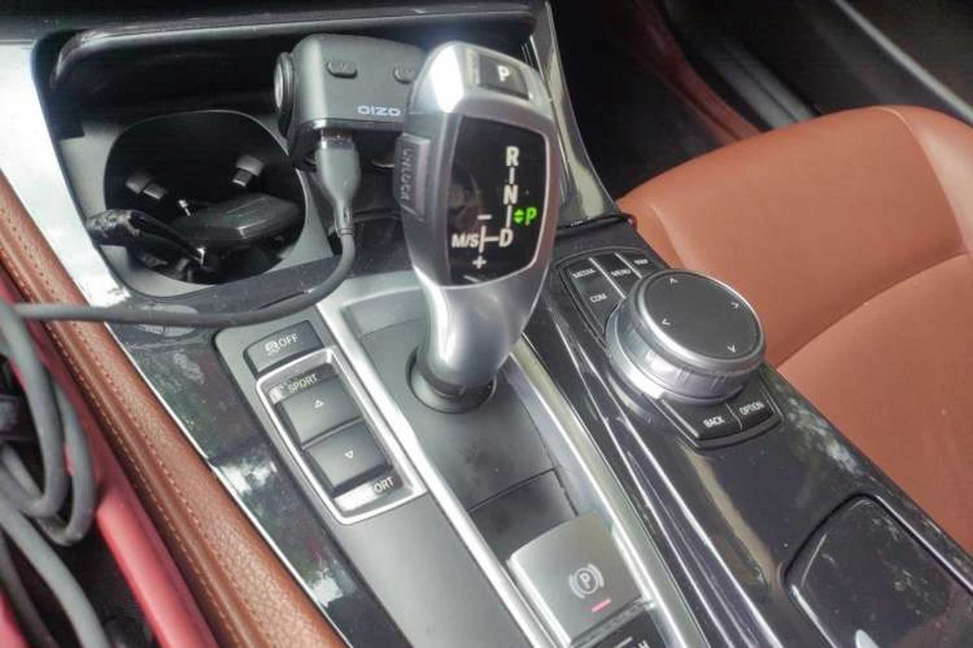 Used BMW 5 Series 2014 520i Elegant Edition Gear Lever