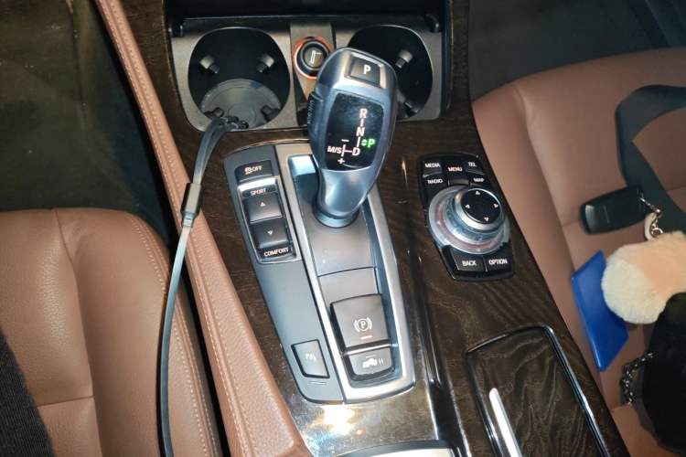 Used BMW 5 Series 2014 525Li Leading Model Gear Lever
