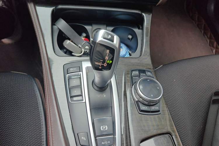 Used BMW 5 Series 2014 525Li Luxury Design Package Gear Lever