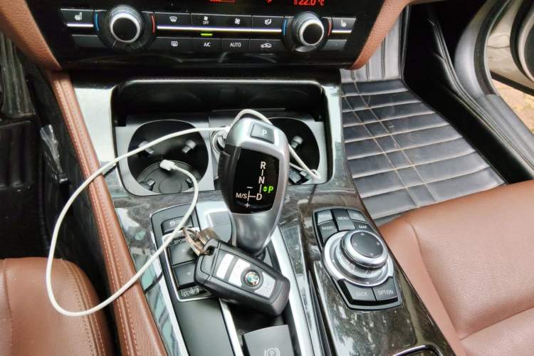 Used BMW 5 Series 2014 525Li Leading Model Gear Lever