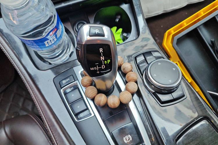 Used BMW 5 Series 2014 525Li Luxury Design Package Gear Lever