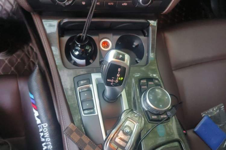 Used BMW 5 Series 2014 525Li Luxury Design Package Gear Lever