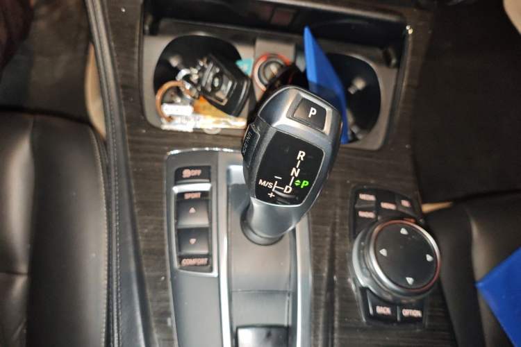 Used BMW 5 Series 2014 525Li Luxury Design Package Gear Lever