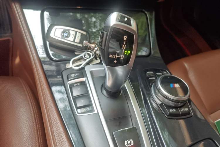 Used BMW 5 Series 2014 520Li Elegant Model Gear Lever