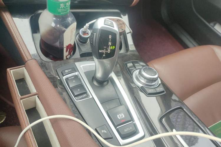Used BMW 5 Series 2014 525Li Leading Model Gear Lever