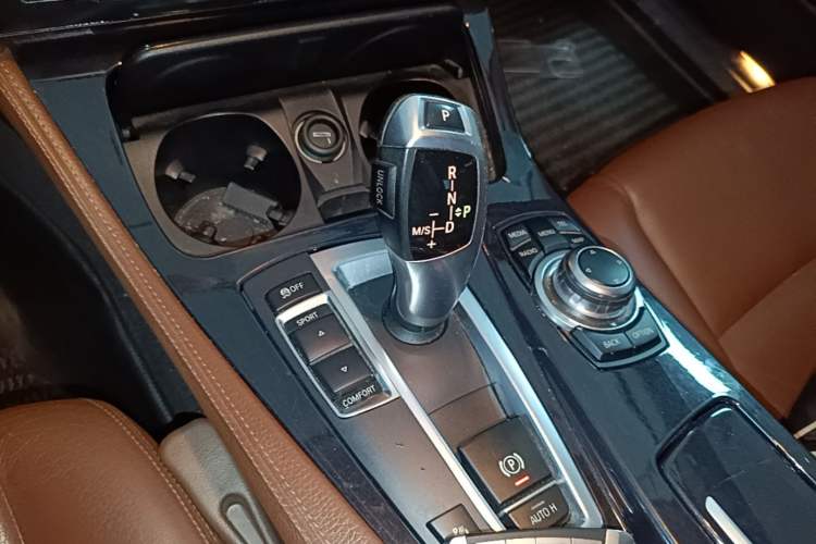 Used BMW 5 Series 2014 520Li Elegant Model Gear Lever