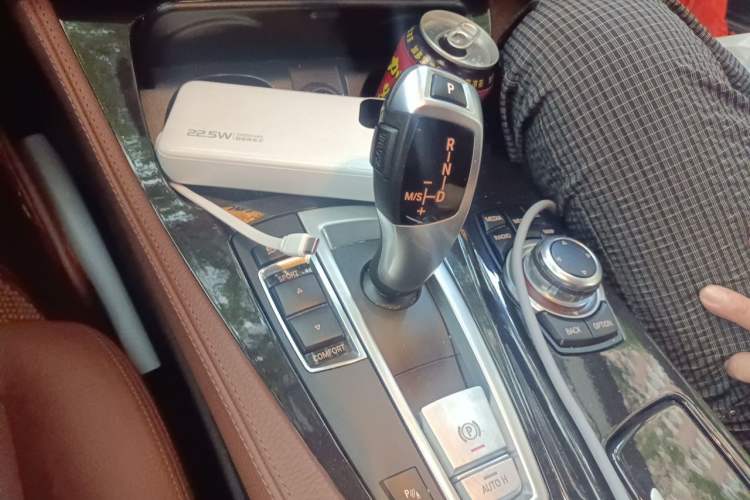 Used BMW 5 Series 2014 520Li Elegant Model Gear Lever