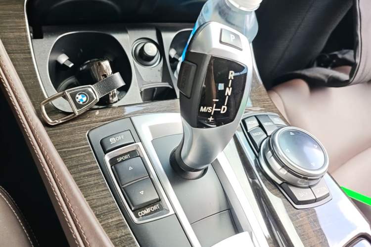 Used BMW 5 Series 2014 525Li Luxury Design Package Gear Lever