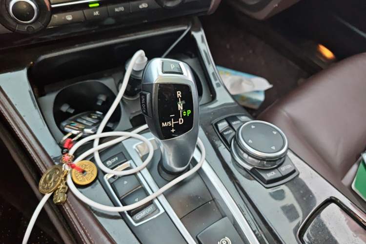 Used BMW 5 Series 2014 525Li Luxury Design Package Gear Lever