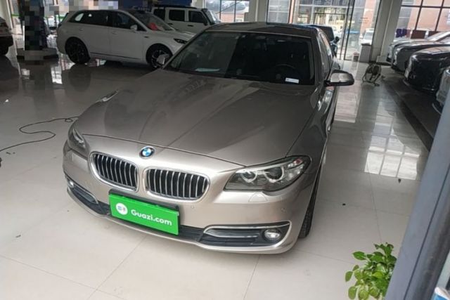 BMW 5 Series 2014 525Li Luxury Design Package с пробегом