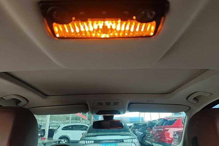 Used BMW 5 Series 2014 528Li Leading Model Headliner