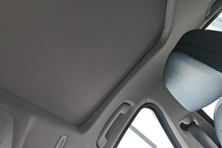 Used BMW 5 Series 2014 535Li Leading Model Headliner