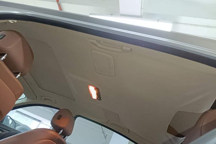 Used BMW 5 Series 2014 520Li Elegant Model Headliner