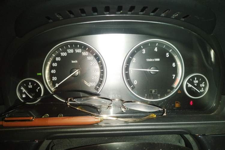 Used BMW 5 Series 2014 520Li Elegant Model Instrument Cluster