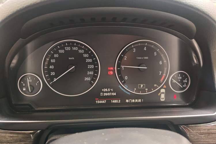 Used BMW 5 Series 2014 525Li Luxury Design Package Instrument Cluster