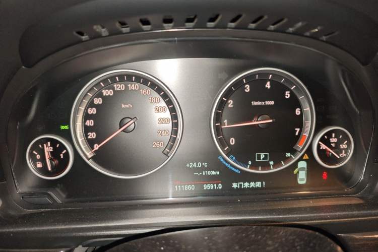Used BMW 5 Series 2014 525Li Luxury Design Package Instrument Cluster